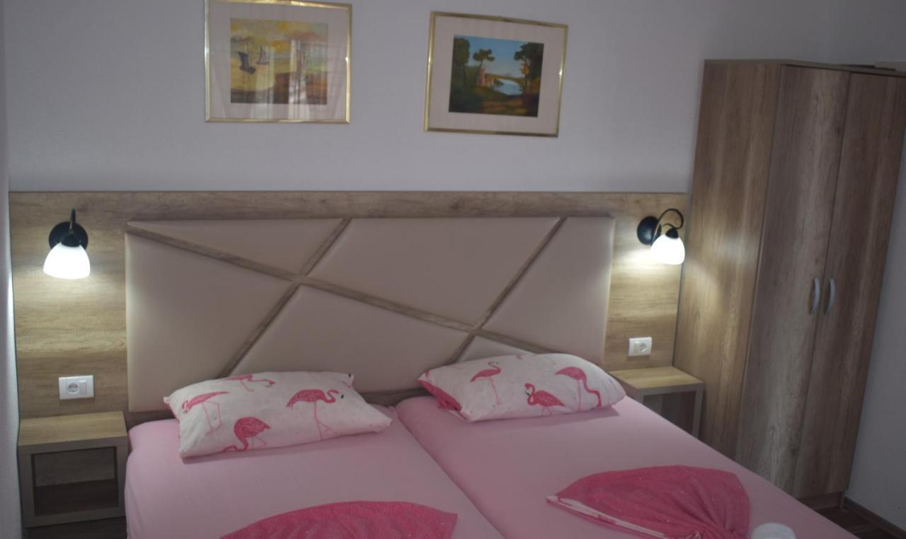 Guesthouse Hhl - Liman Ll Ulcinj Exterior foto