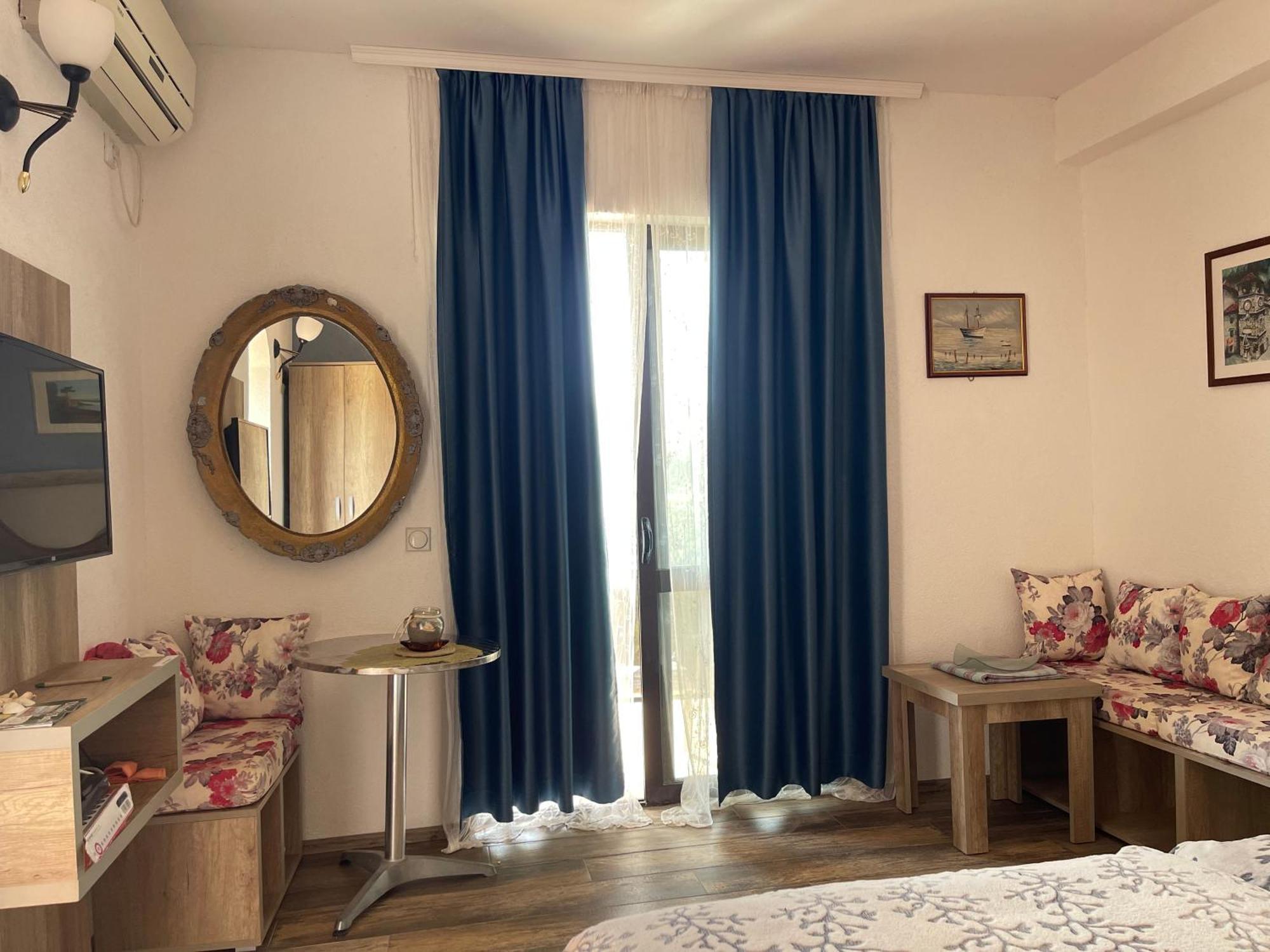Guesthouse Hhl - Liman Ll Ulcinj Exterior foto