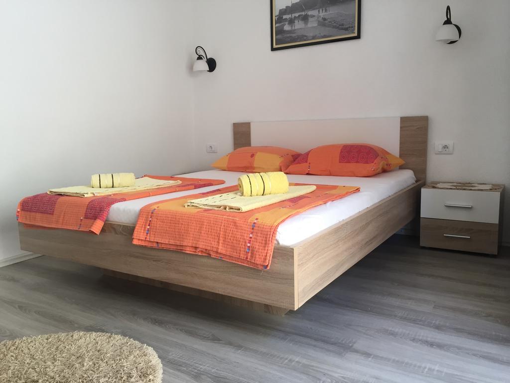 Guesthouse Hhl - Liman Ll Ulcinj Exterior foto